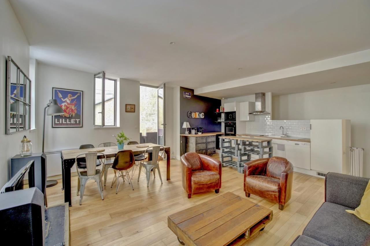 Le Faubourg - Duplex Pour 4 Personnes A Bordeaux Villa Bagian luar foto